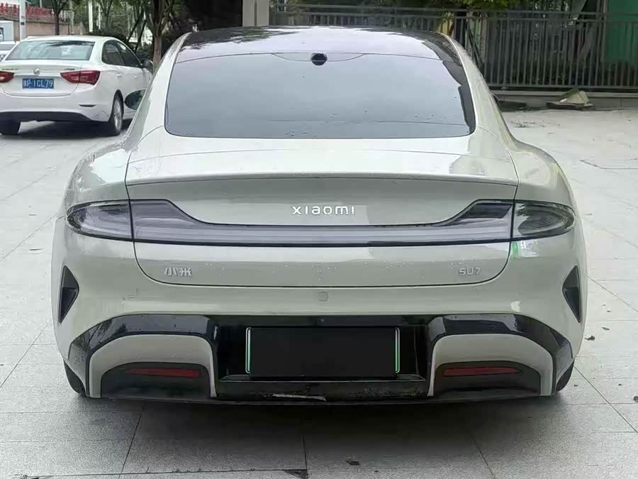 Xiaomi SU7 2024 Rear Drive Ultra Long Range High Level Intelligent Driving Pro - zdjęcie 9