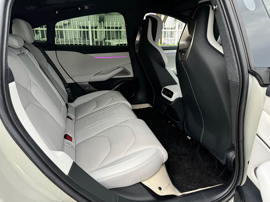 Xiaomi SU7 2024 Rear-Wheel Drive Long Range Intelligent Driving Version - zdjęcie 7