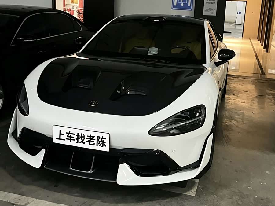 Xiaomi SU7 Ultra 2025 - zdjęcie 2