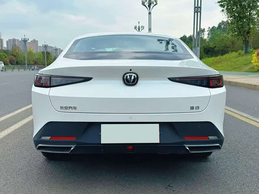Yidong 2024 1.5T GDI Automatic Enjoy Edition - zdjęcie 11