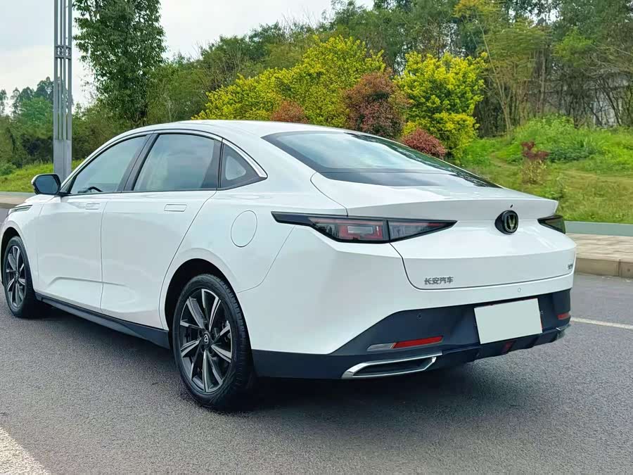 Yidong 2024 1.5T GDI Automatic Enjoy Edition - zdjęcie 12