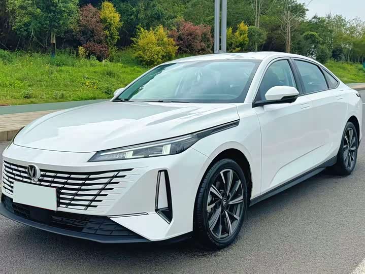 Yidong 2024 1.5T GDI Automatic Enjoy Edition - zdjęcie 14