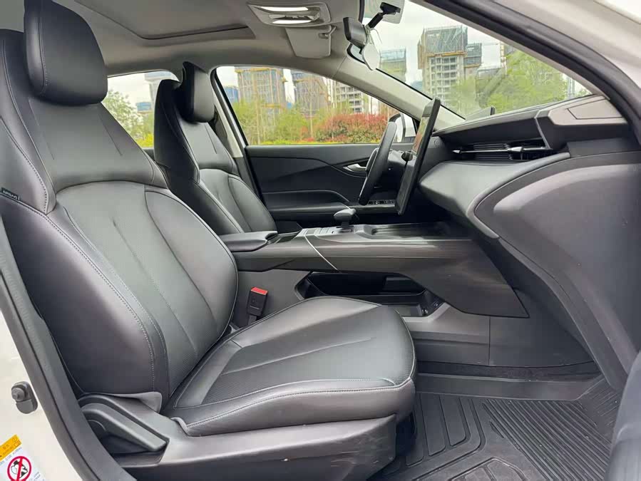 Yidong 2024 1.5T GDI Automatic Enjoy Edition - zdjęcie 6