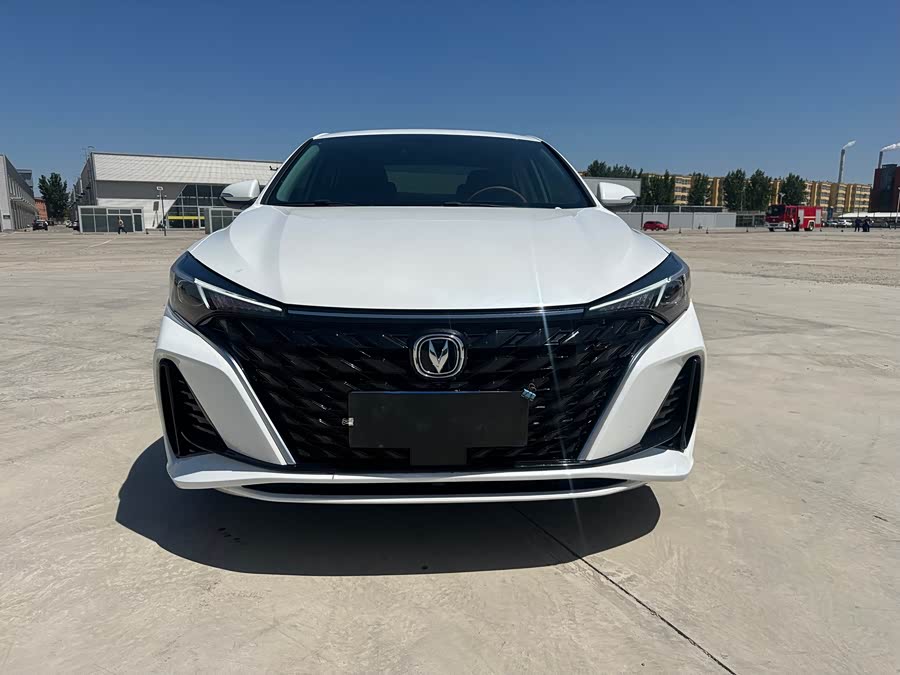 Yidong 2025 Plus 1.5L Manual Luxury Edition - zdjęcie 2