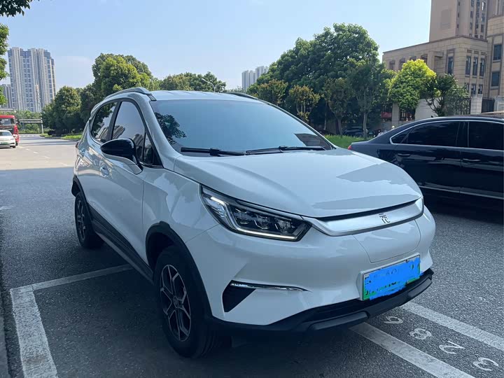 Yuan Pro 2023 401KM Luxury - zdjęcie 12