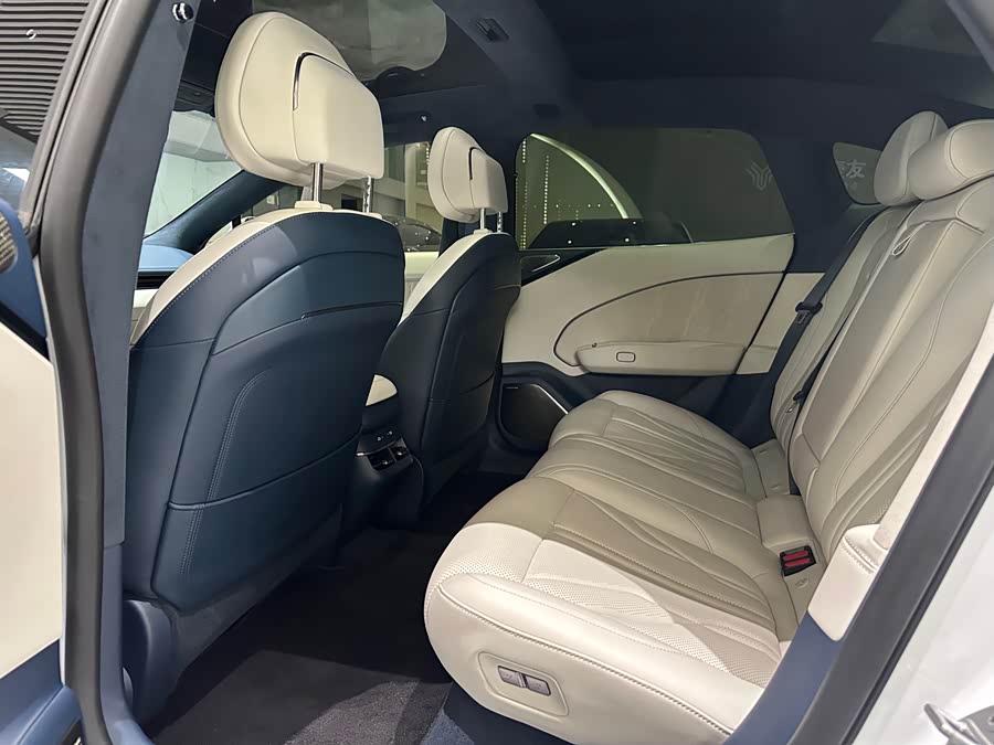 Zeekr 007 2024 4WD Intelligent Driving Version 75kWh - zdjęcie 19