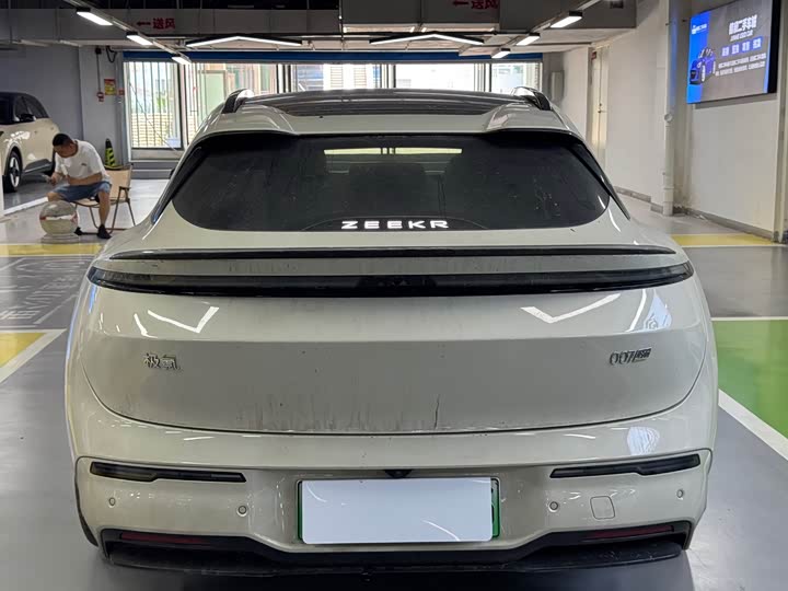 Zeekr 007GT 2025 Long Range RWD Intelligent Driving Version 100kWh - zdjęcie 18