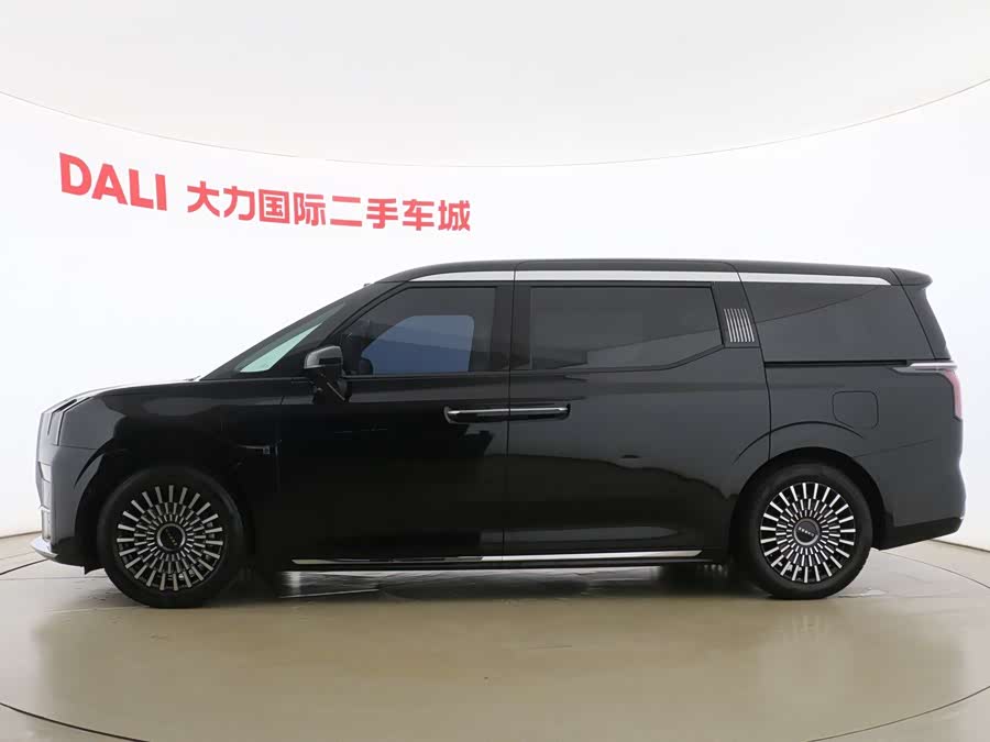 Zeekr 009 2024 6-Seater Executive 4WD 108kWh - zdjęcie 4