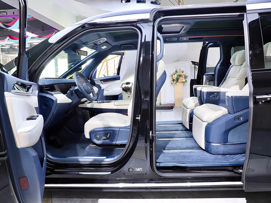 Zeekr 009 2024 7-Seater Corridor Version 4WD 108kWh - zdjęcie 19