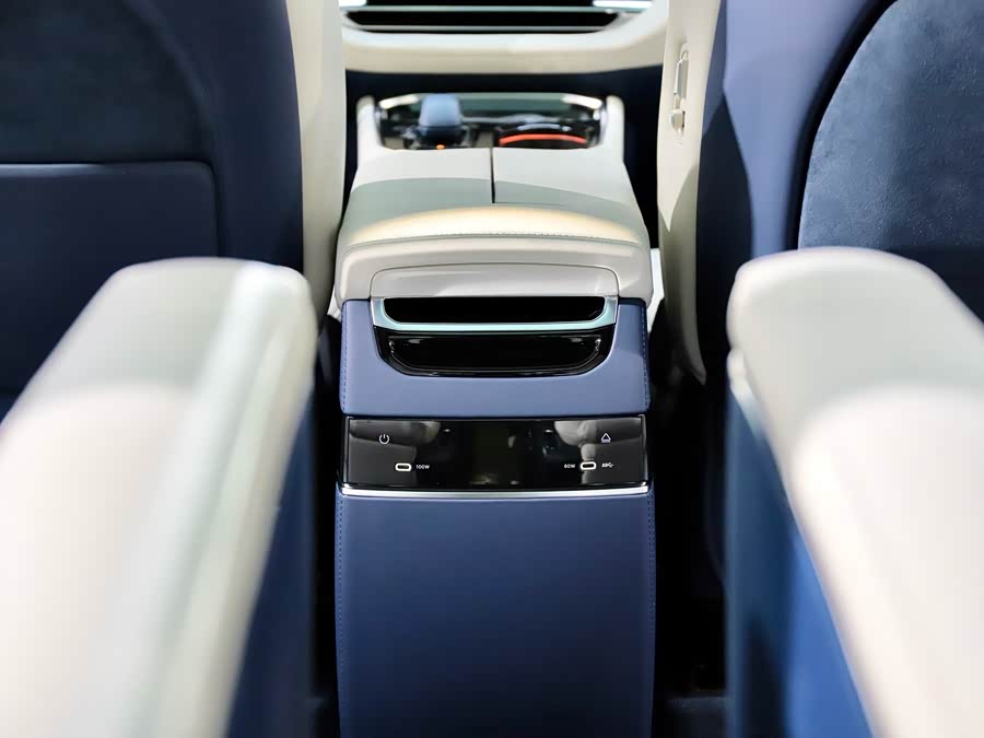 Zeekr 009 2024 7-Seater Corridor Version 4WD 108kWh - zdjęcie 20