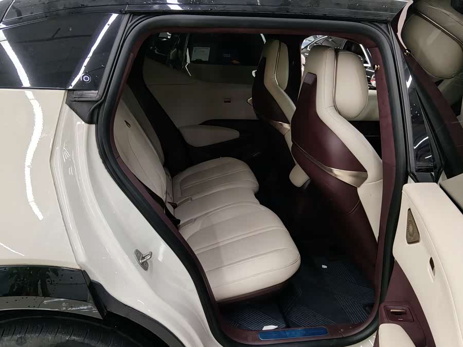 Zeekr X 2023 Rear Drive YOU Edition 4 Seats - zdjęcie 13