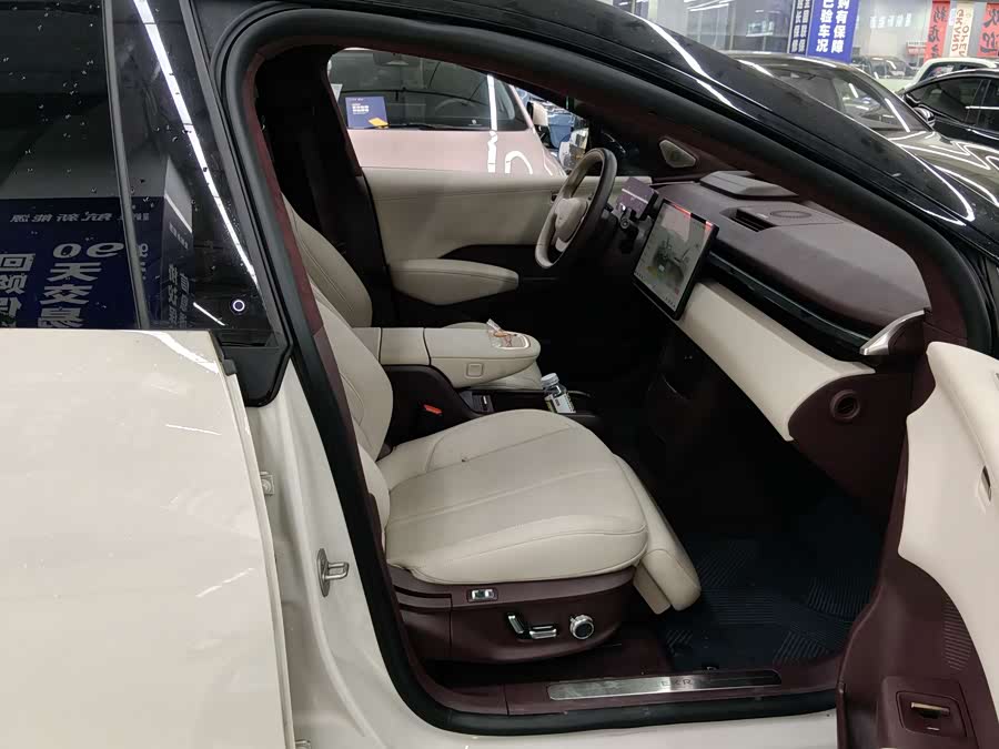 Zeekr X 2023 Rear Drive YOU Edition 4 Seats - zdjęcie 10