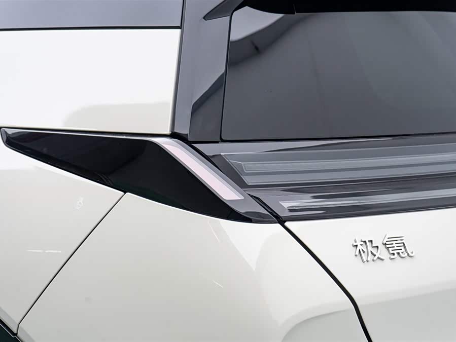 Zeekr X 2025 5-Seater Long Range - zdjęcie 13