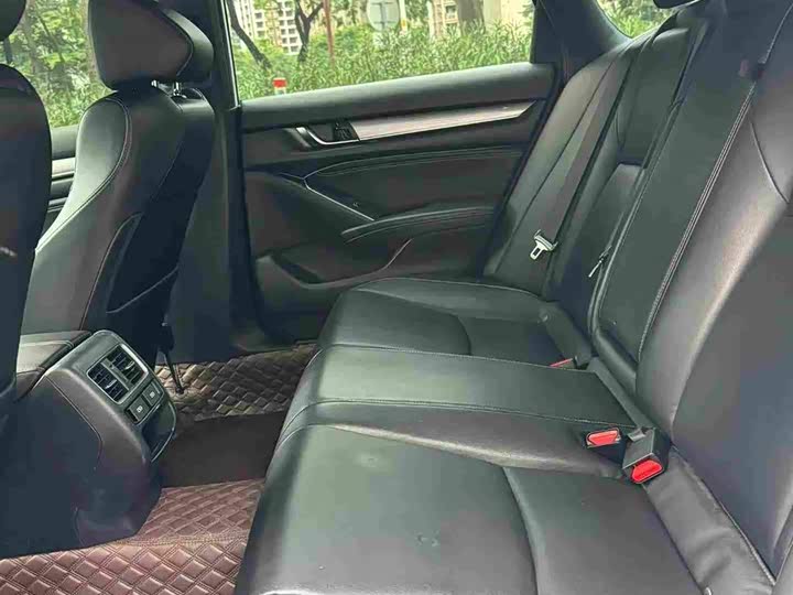 2022 260TURBO Premium - zdjęcie 20