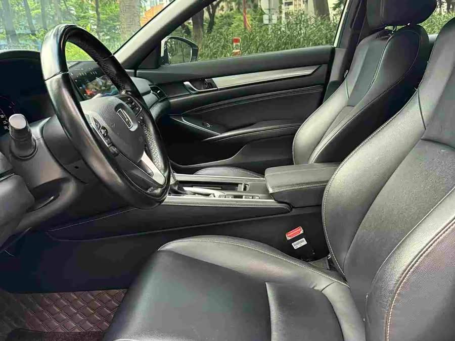2022 260TURBO Premium - zdjęcie 9