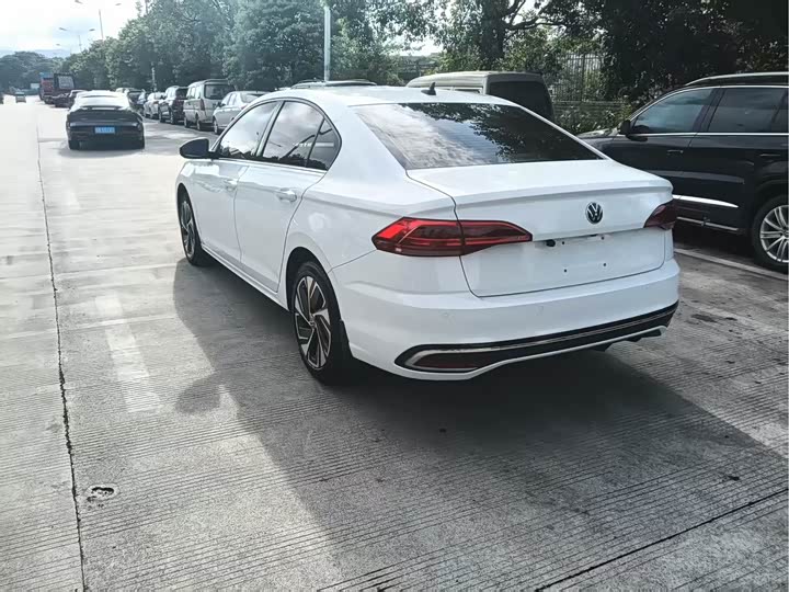 2023 Bora 200TSI DSG Comfort - zdjęcie 16