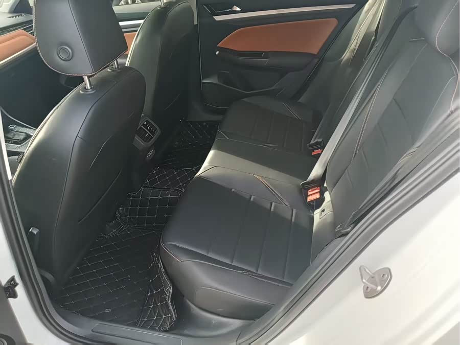 2023 Bora 200TSI DSG Comfort - zdjęcie 6