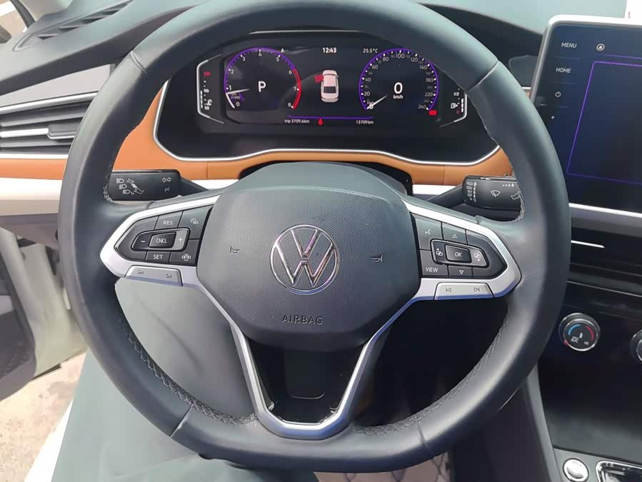 2023 Bora 200TSI DSG Joy Edition - zdjęcie 15