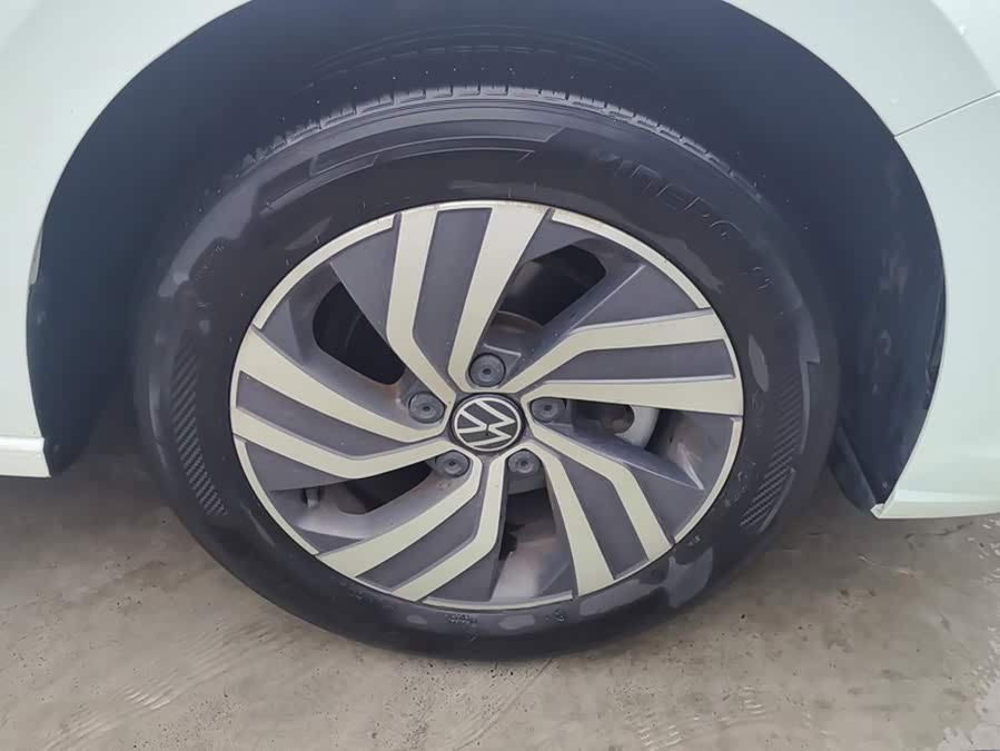 2023 Bora 200TSI DSG Joy Edition - zdjęcie 6