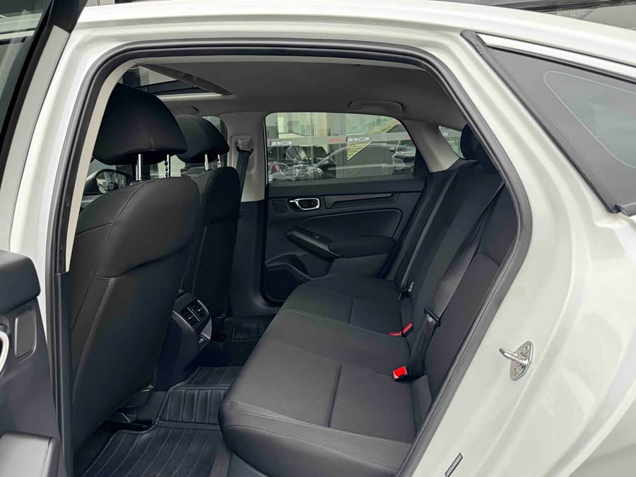 2023 Model 240 TURBO CVT Technology Edition - zdjęcie 6