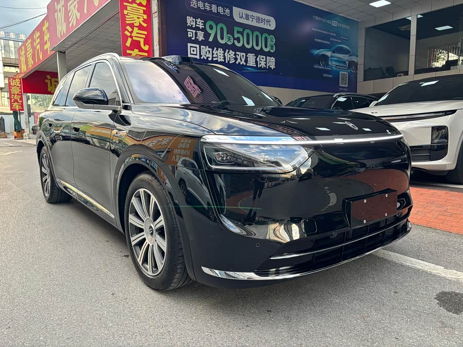 AITO M8 2025 Range Extender Max+ Version 53.4kWh 6-Seater (192-Line Laser Radar) - zdjęcie 2