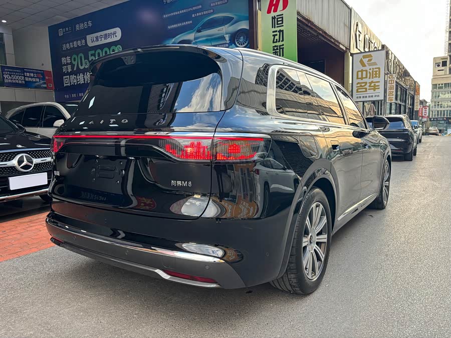 AITO M8 2025 Range Extender Max+ Version 53.4kWh 6-Seater (192-Line Laser Radar) - zdjęcie 4