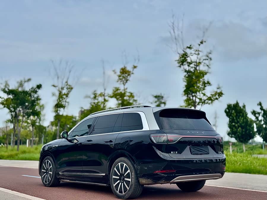AITO M9 2024 Range Extender Max Version 42kWh 6-Seater - zdjęcie 9