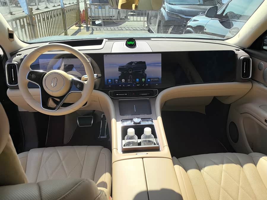AITO M9 2024 Range Extender Ultra Edition 42kWh 6-Seater - zdjęcie 6