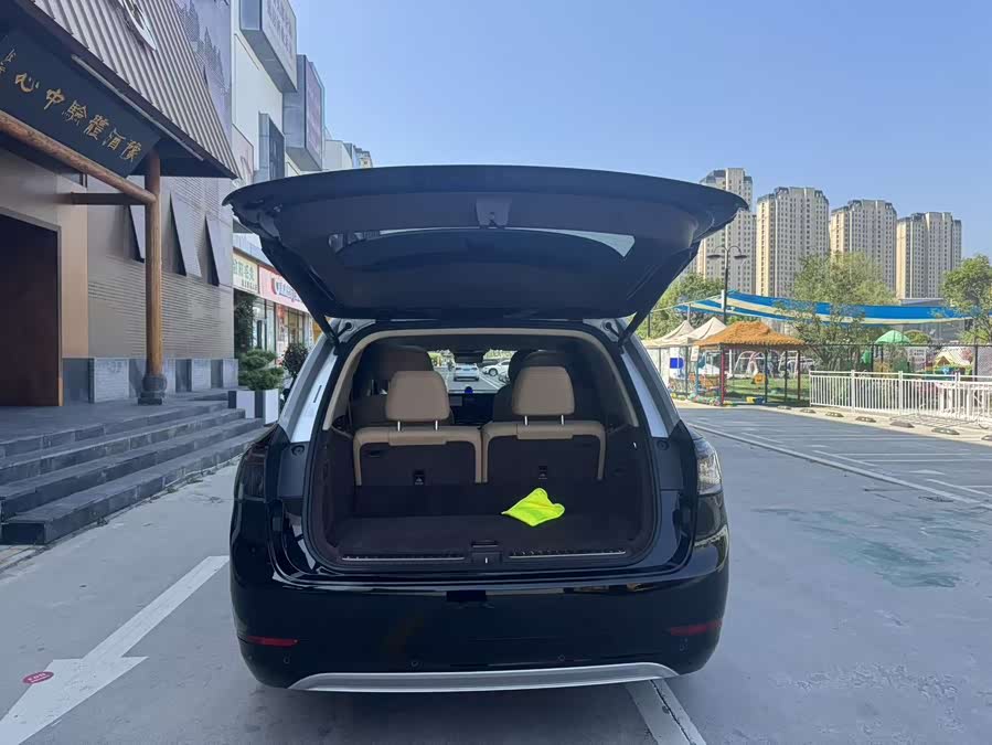 AITO M9 2025 Range Extender Ultra Version 52kWh 6-Seater (192-Line Laser Radar) - zdjęcie 20