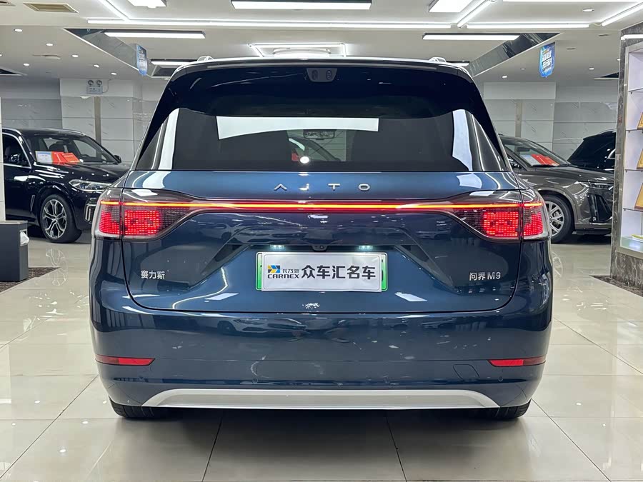 AITO M9 2025 Range Extender Ultra Version 52kWh 6-Seater (192-Line Laser Radar) - zdjęcie 6