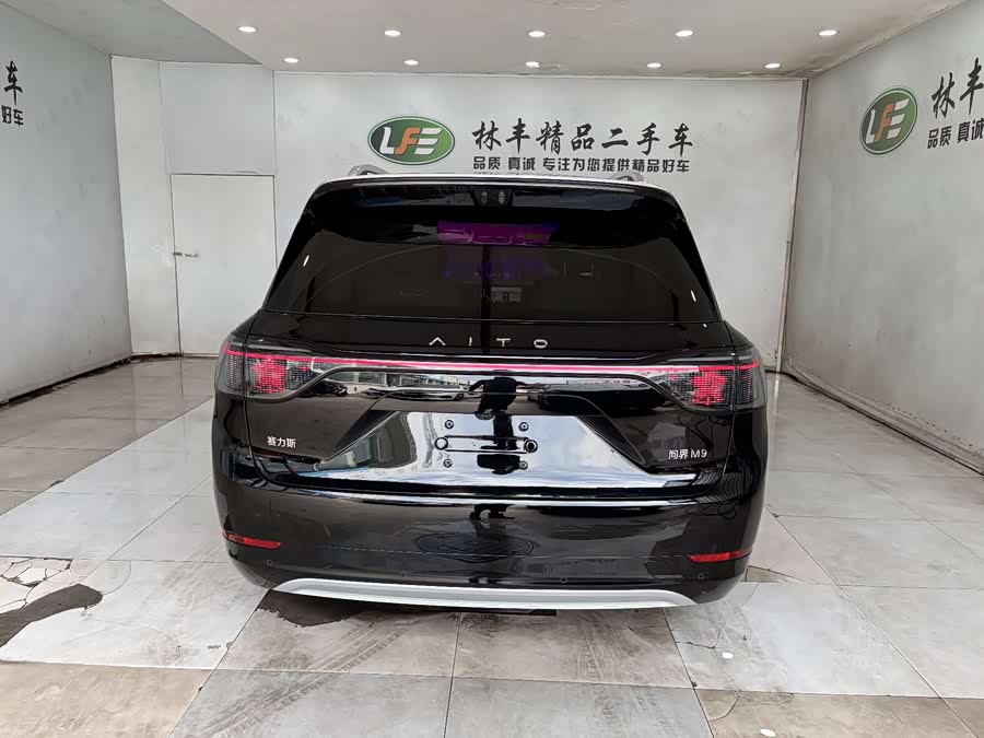 AITO M9 2025 Range Extender Ultra Version 52kWh 6-Seater (192-Line Laser Radar) - zdjęcie 6