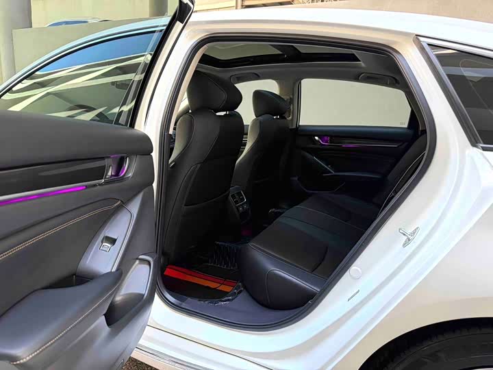 Accord 2022 260TURBO Phantom Night Premium Edition - zdjęcie 14