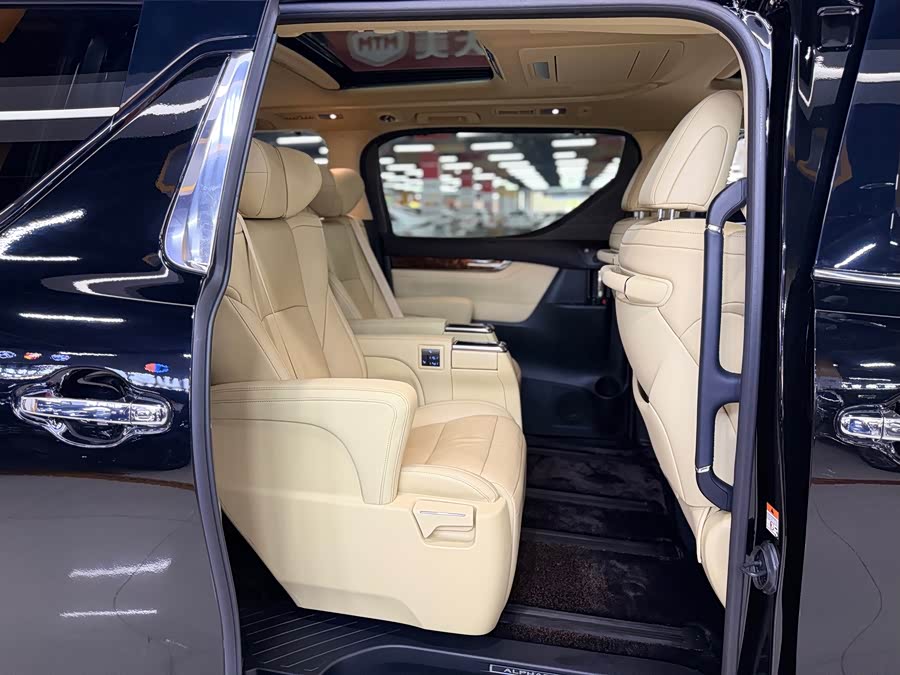 Alphard 2021 2.5L Luxury - zdjęcie 11