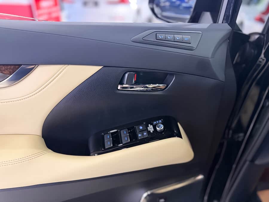 Alphard 2021 2.5L Luxury - zdjęcie 7
