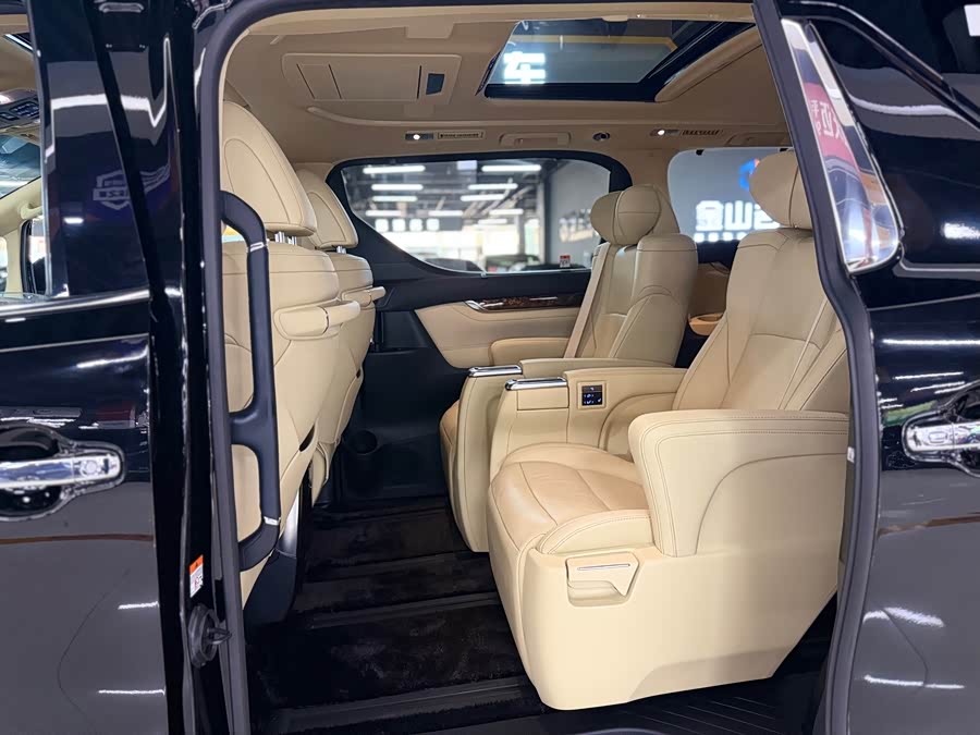 Alphard 2021 2.5L Luxury - zdjęcie 10
