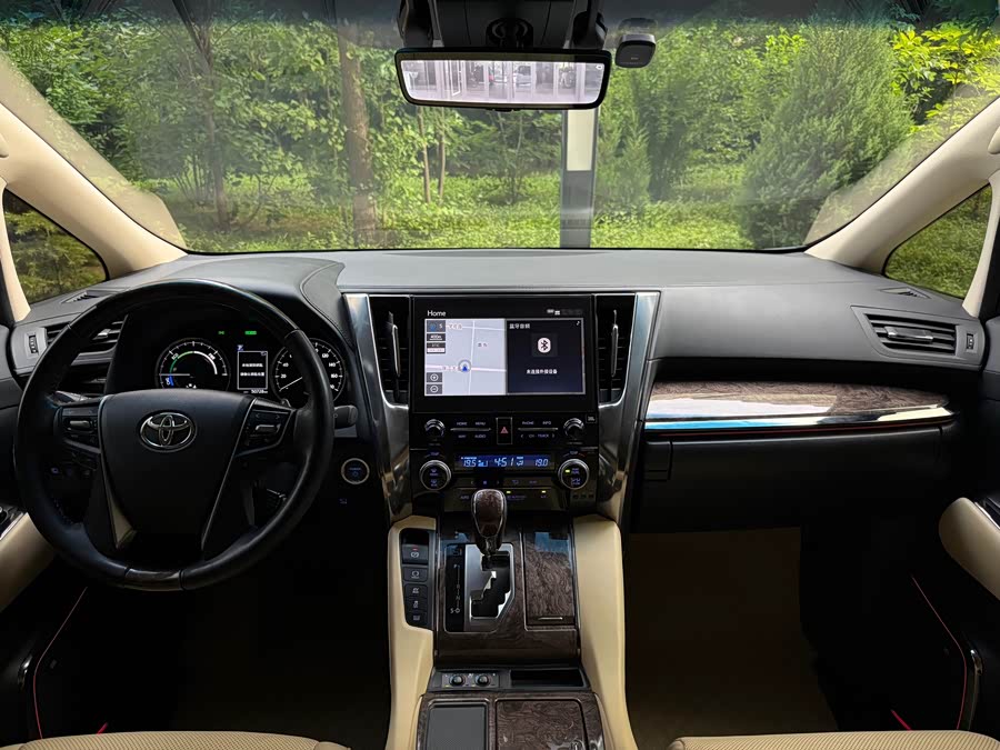 Alphard 2023 Dual Engine 2.5L Ultimate Golden Edition - zdjęcie 12