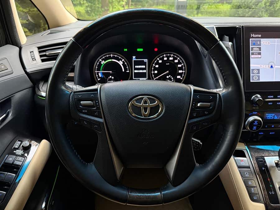 Alphard 2023 Dual Engine 2.5L Ultimate Golden Edition - zdjęcie 14