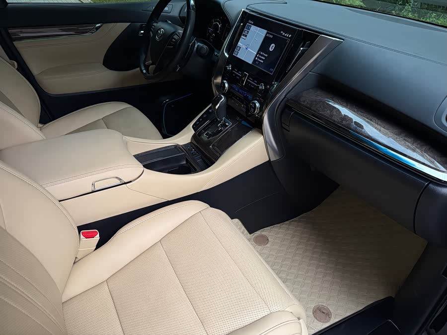 Alphard 2023 Dual Engine 2.5L Ultimate Golden Edition - zdjęcie 9