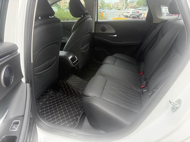 Ariya 8 2022 1.6T DCT - zdjęcie 14