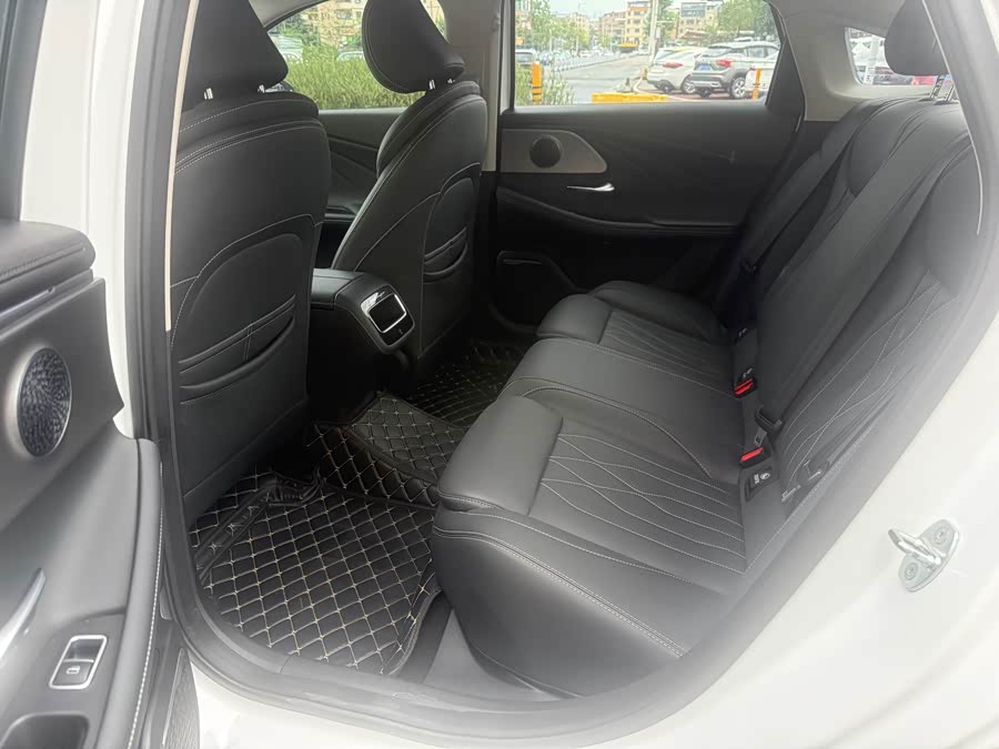 Ariya 8 2022 1.6T DCT - zdjęcie 5