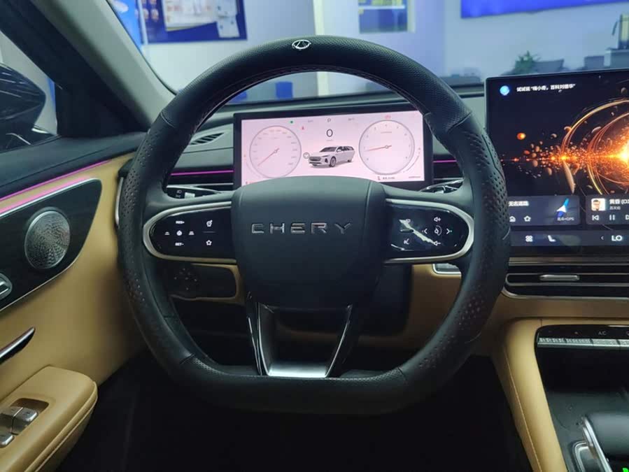 Ariya 8 PRO 2025 1.6T DCT Luxury - zdjęcie 15