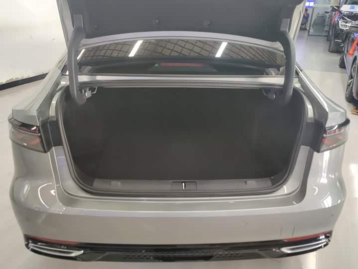 Ariya 8 PRO 2025 1.6T DCT Luxury - zdjęcie 20