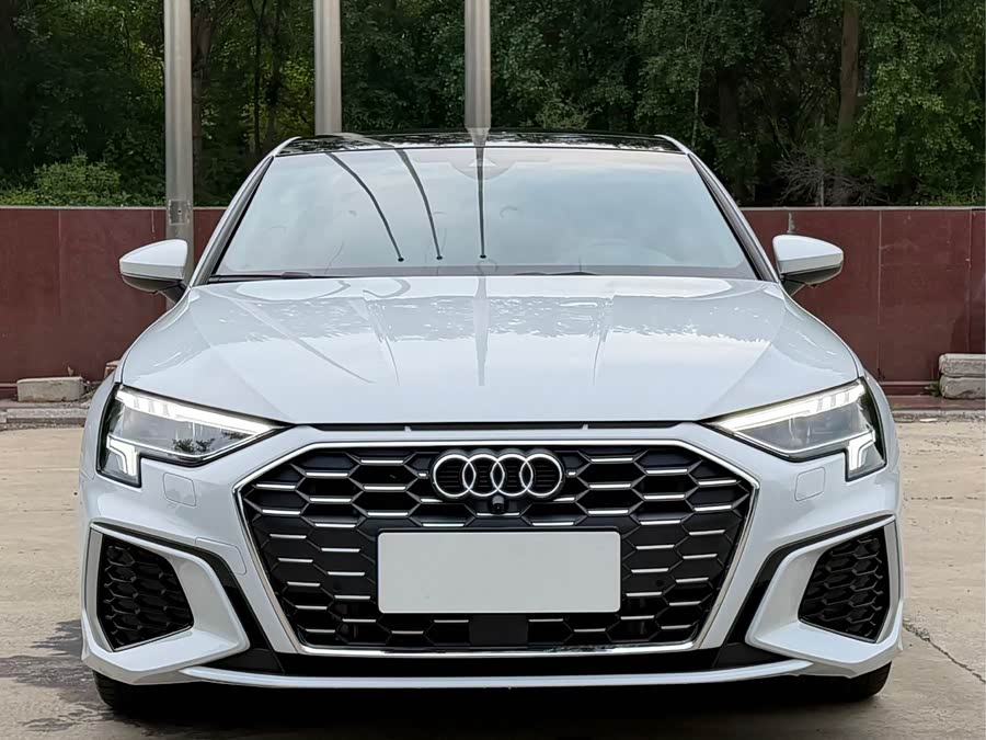 Audi A3 2023 A3L Limousine 35 TFSI Fashion Sport - zdjęcie 2
