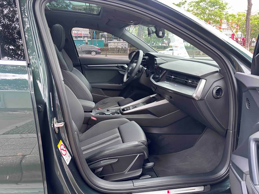 Audi A3 2023 A3L Limousine 35 TFSI Fashion Sport - zdjęcie 13
