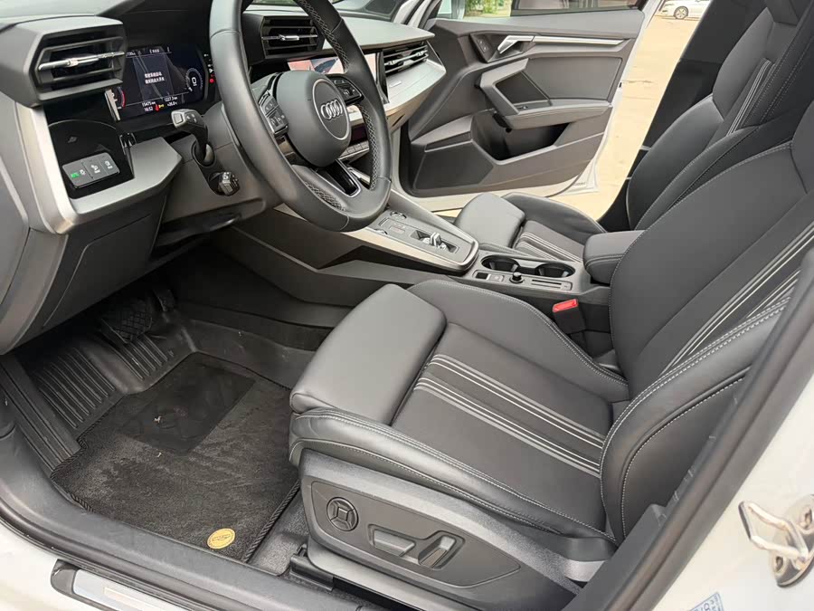 Audi A3 2023 A3L Limousine 35 TFSI Fashion Sport - zdjęcie 15