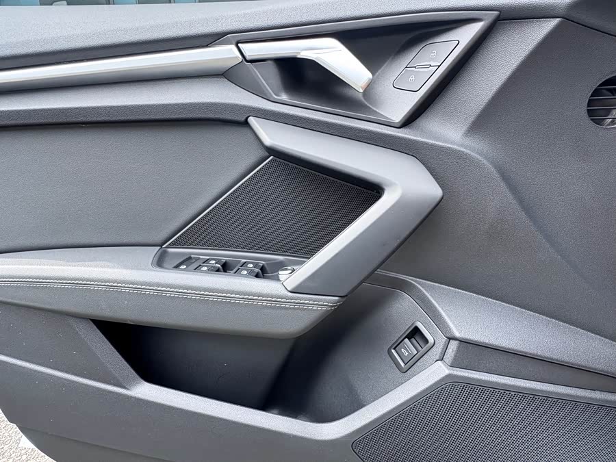 Audi A3 2023 A3L Limousine 35 TFSI Fashion Sport - zdjęcie 19