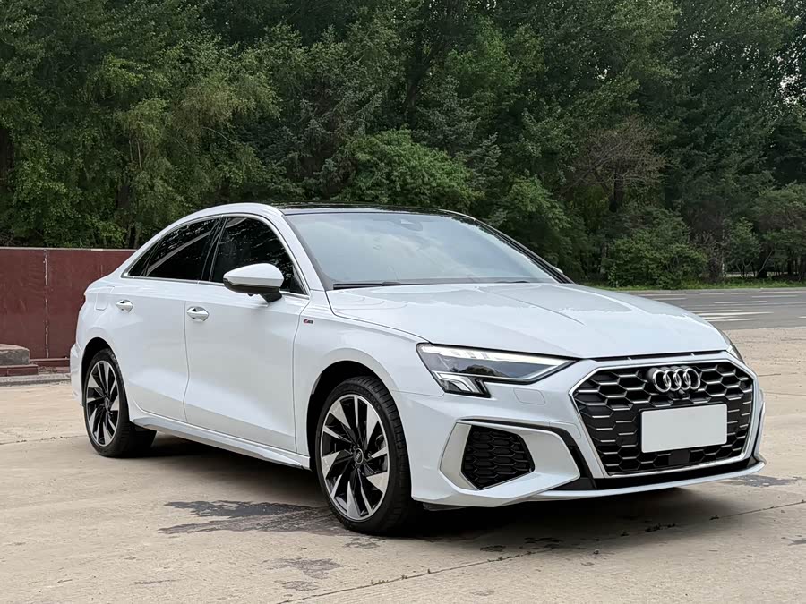 Audi A3 2023 A3L Limousine 35 TFSI Fashion Sport - zdjęcie 3