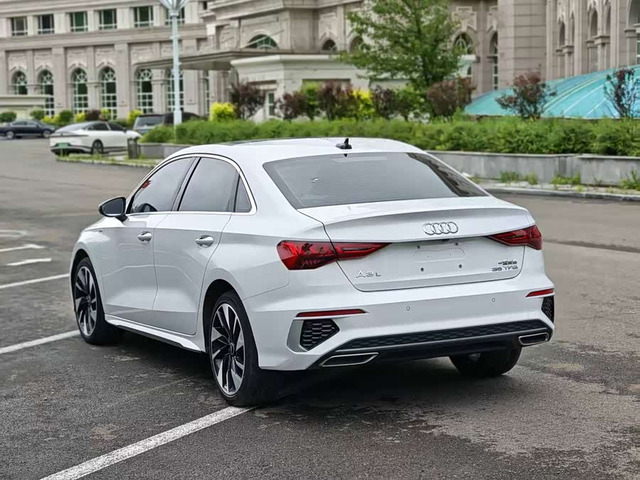 Audi A3 2023 A3L Limousine 35 TFSI Fashion Sport - zdjęcie 4