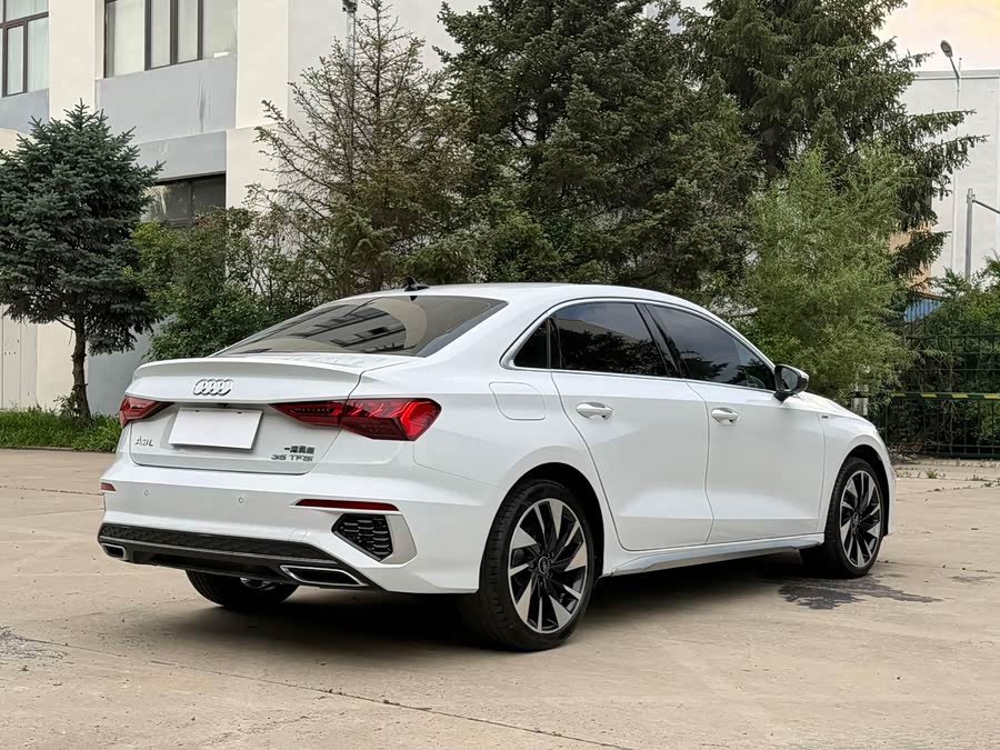 Audi A3 2023 A3L Limousine 35 TFSI Fashion Sport - zdjęcie 5