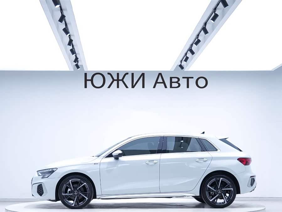Audi A3 2023 Sportback 35 TFSI Fashion Sport Type - zdjęcie 2